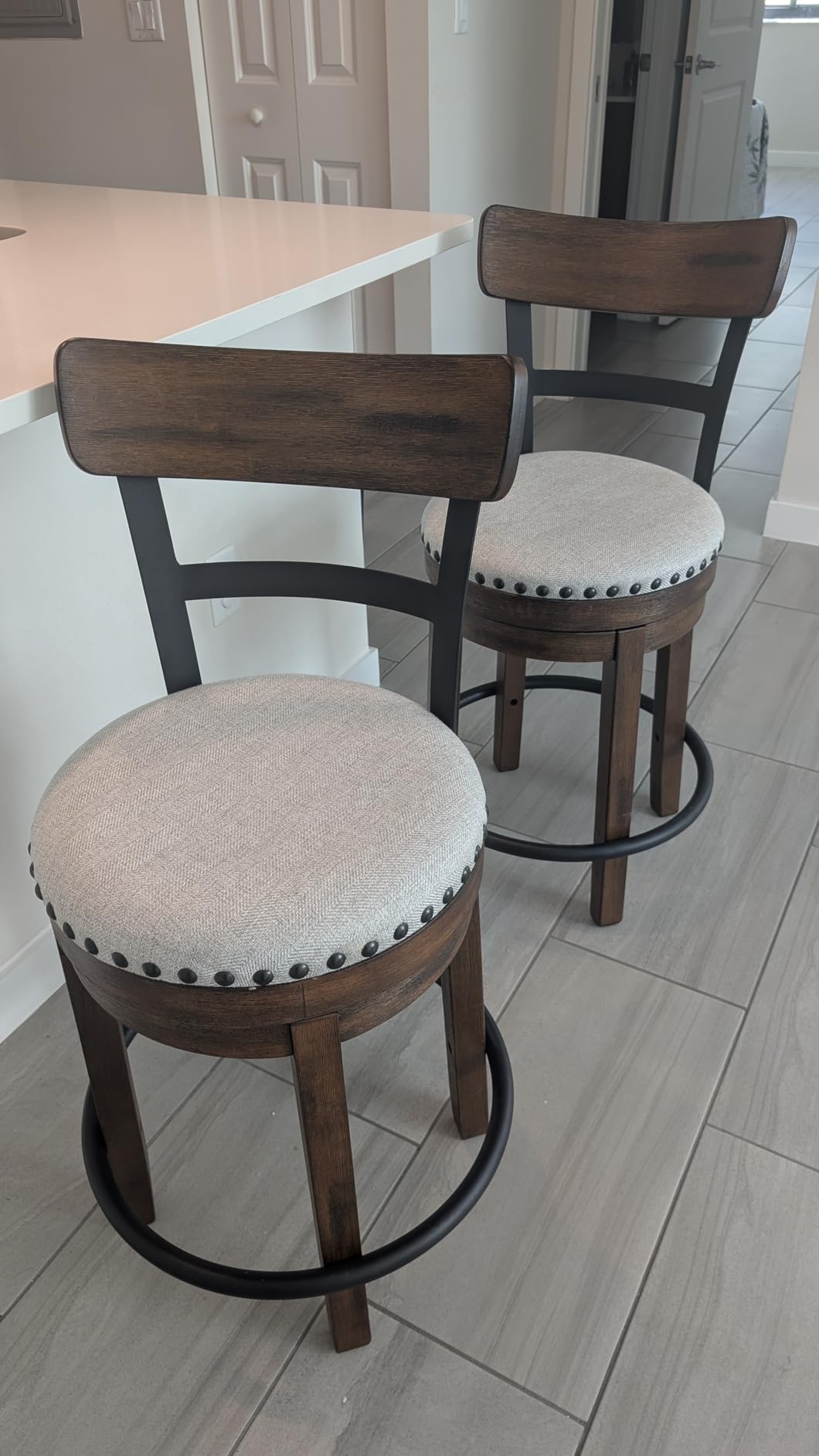 Signature Design by Ashley Valebeck Counter Height Bar Stool, Brown customer photo 2