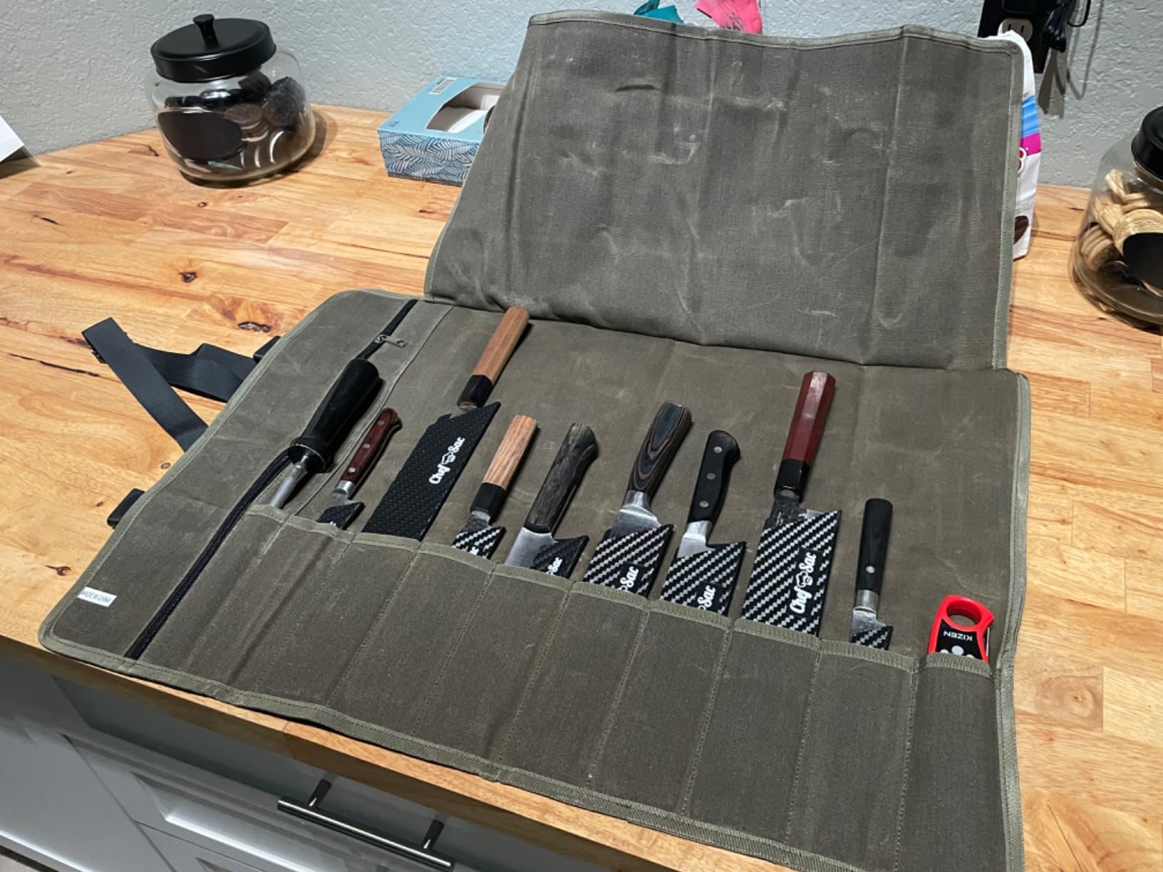 Chef’s Knife Roll Bag,Waxed Canvas Knife Cultery Carrier, Portable Chef Knife Cases,Knife Pouch Holders With 10 Slots Plus 1 Zipper Pockets Can Hold Home Kitchen Knife Tools Up To 18.8” customer photo 2