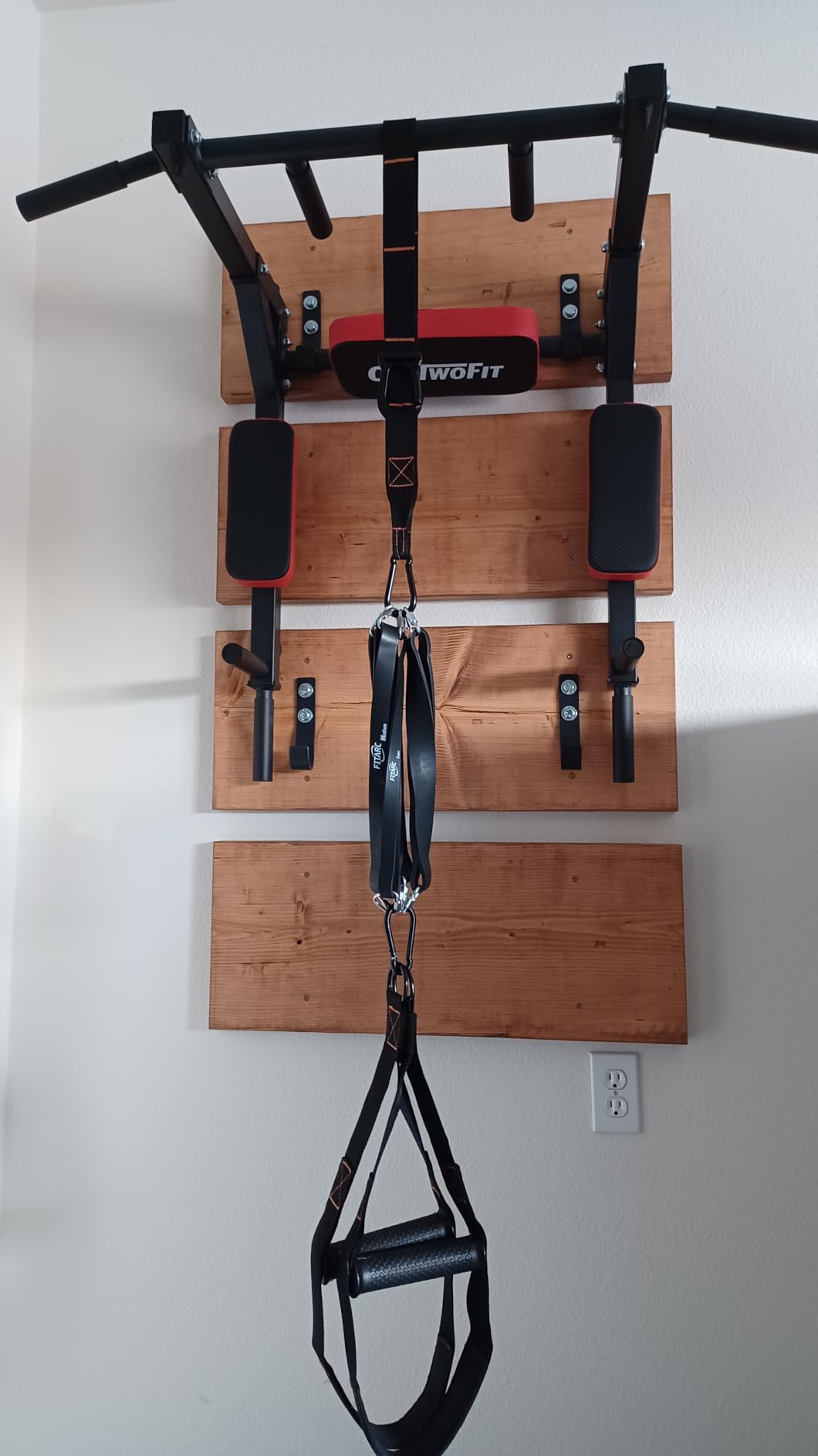 OneTwoFit Multifunctional Wall Mounted Pull Up Bar Chin Up bar Dip Station for Indoor Home Gym Workout, Power Tower Set Training Equipment Fitness Dip Stand Supports to 440 Lbs customer photo 2