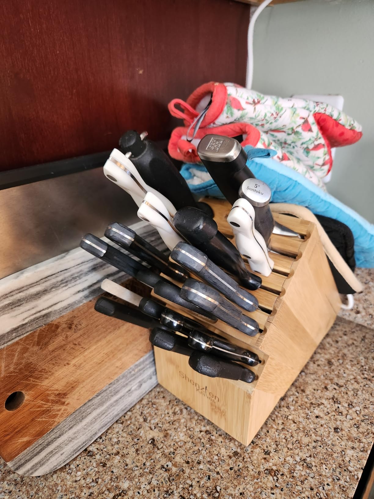 Shenzhen Knives 20 Slot Bamboo Countertop Knife Block – X-Large customer photo 2