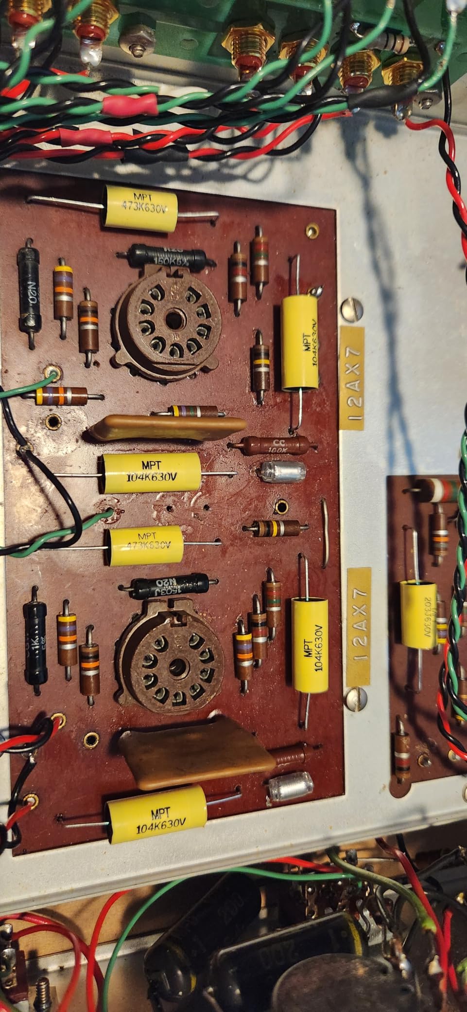 YIHUA 926 III 60W LED Display Soldering Iron Station Kit w 2 Helping Hands, 6 Extra Iron Tips, Roll of Lead-Free Solder, Solder Sucker, S/S Tweezers, °C/ºF Conversion, Auto Sleep & Calibration Support customer photo 1