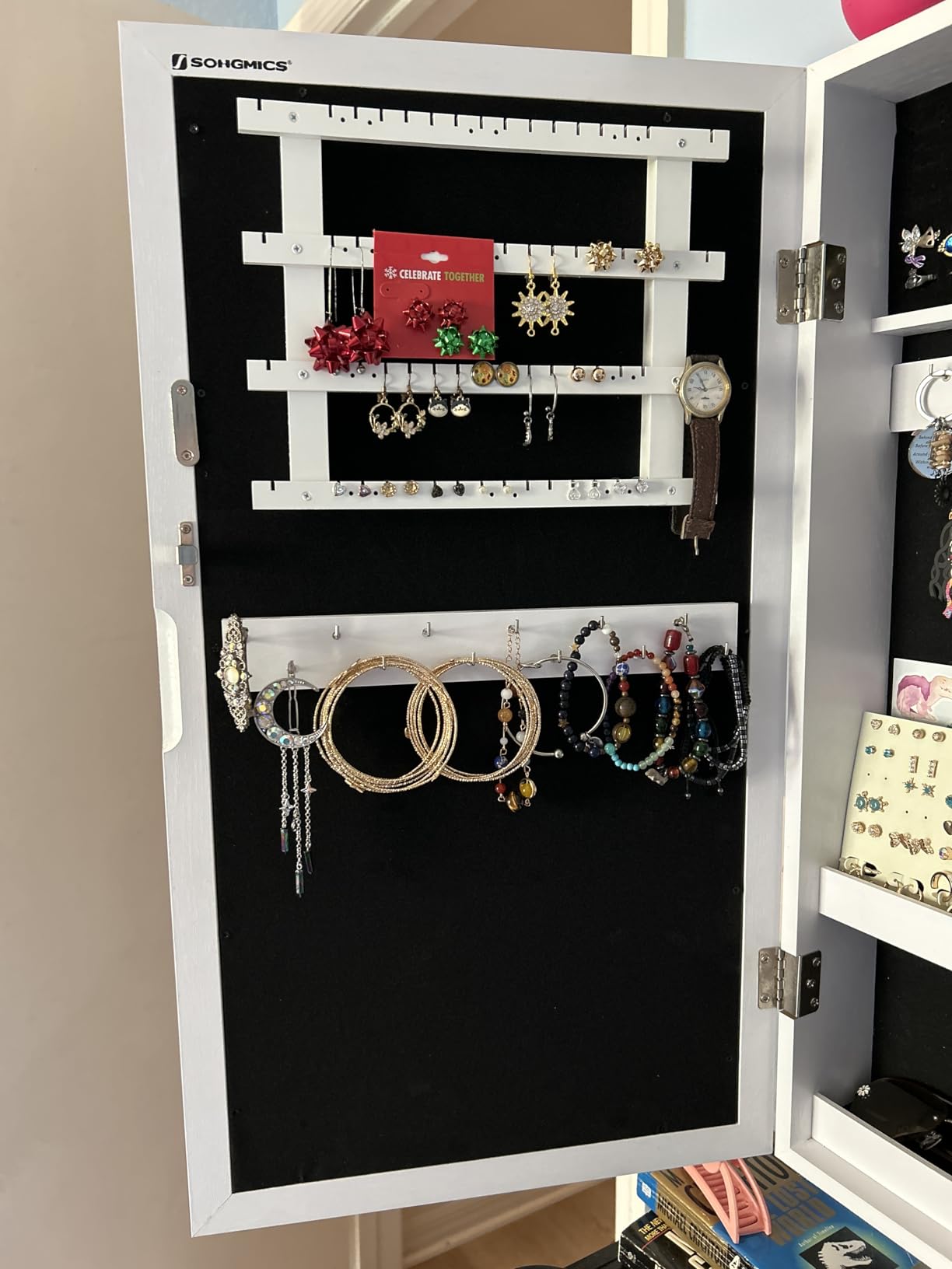 SONGMICS Lockable Jewelry Cabinet Armoire with Mirror, Wall-Mounted customer photo 1
