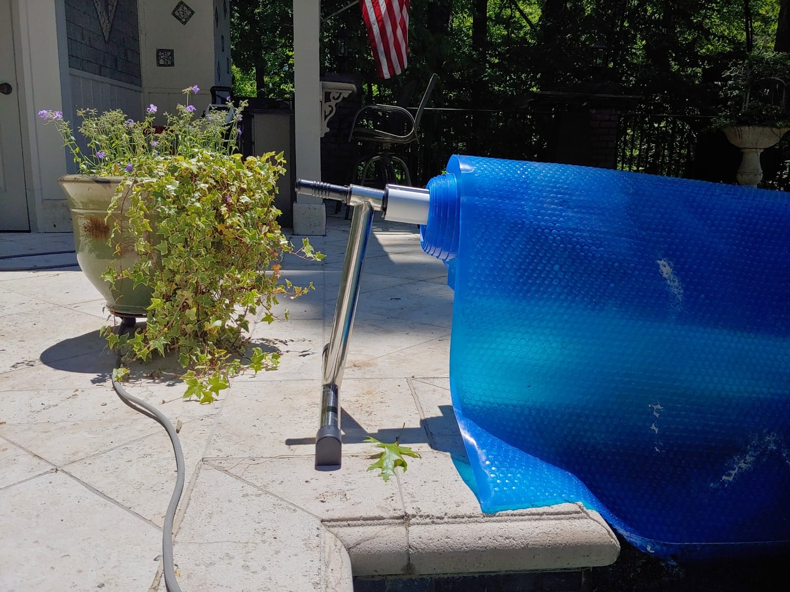 Goplus 18FT Pool Cover Reel Set, Adjustable Aluminum Pool Solar Cover Reel with Hand Crank and Wheels, Inground Swimming Pool Solar Cover Blanket Reel Roller (18 Feet) customer photo 2