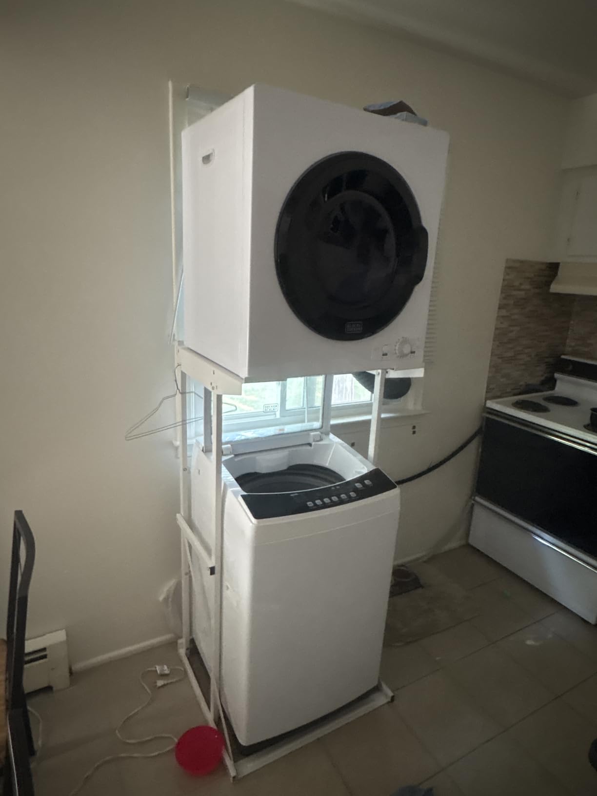 BLACK+DECKER Washer Dryer Stacking Rack Stand, BWDS, White customer photo 1