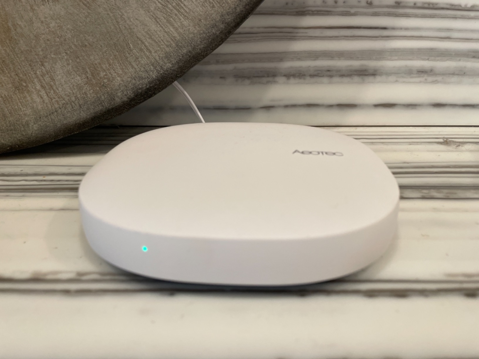 Aeotec Smart Home Hub, Works as a SmartThings Hub, Z-Wave, Zigbee, Matter Gateway, Compatible with Alexa, Google Assistant, WiFi customer photo 1
