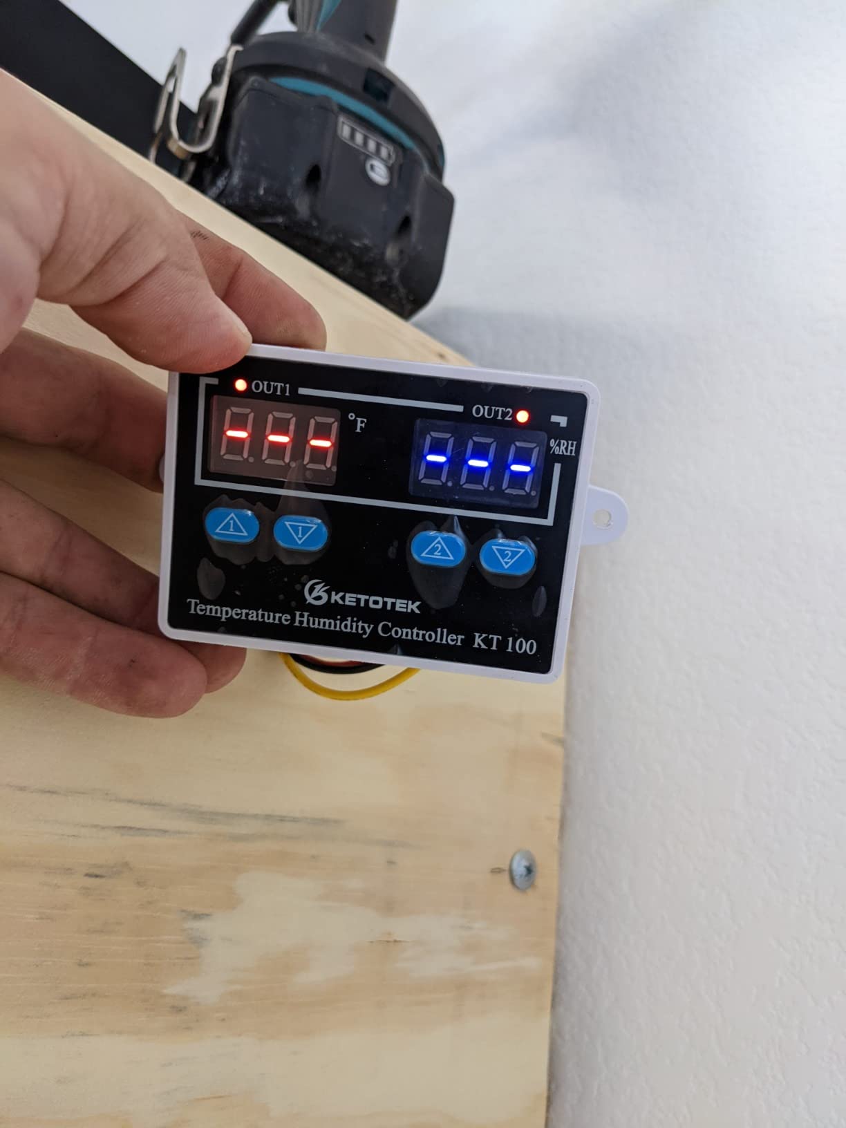 KETOTEK Temperature Humidity Controller Digital Thermostat Module 120V, Heating Cooling Humidification and dehumidification Control 110V 10A, Fahrenheit Display customer photo 2