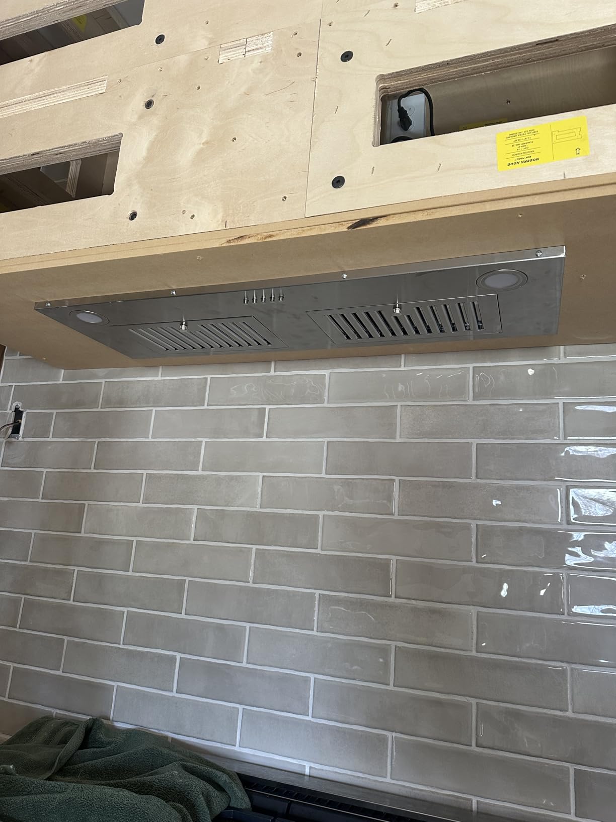 Range Hood Insert 30 inch,Stainless Steel Kitchen Vent Hood 600CFM,Built-in Kitchen Stove Hood w/Front Button Controls and Front LED Lights,Baffle Filters,Ducted/ductless Convertible Duct customer photo 2