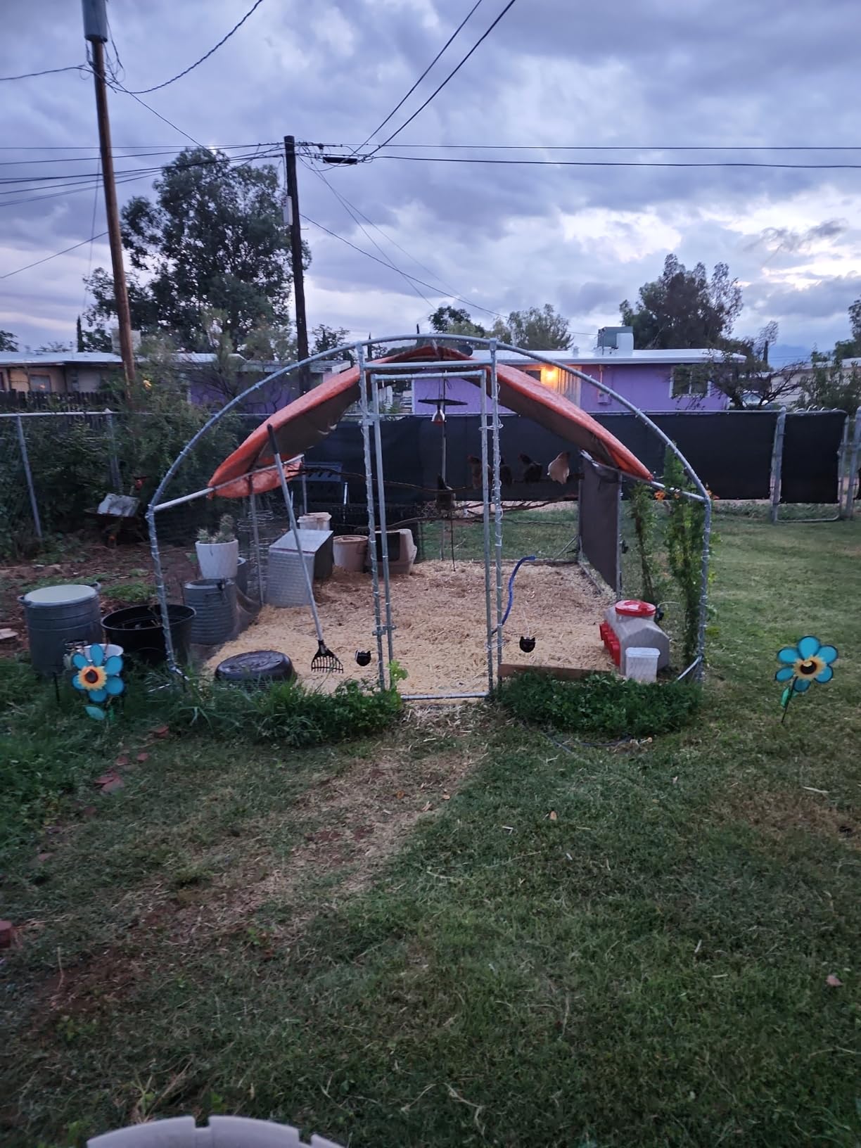 TOLEAD Large Metal Chicken Coop Upgrade Tri-Supporting Wire Mesh Chicken Run,Chicken Pen Walk in with Water-Resident and Anti-UV Cover,Duck Rabbit House Outdoor（228.2