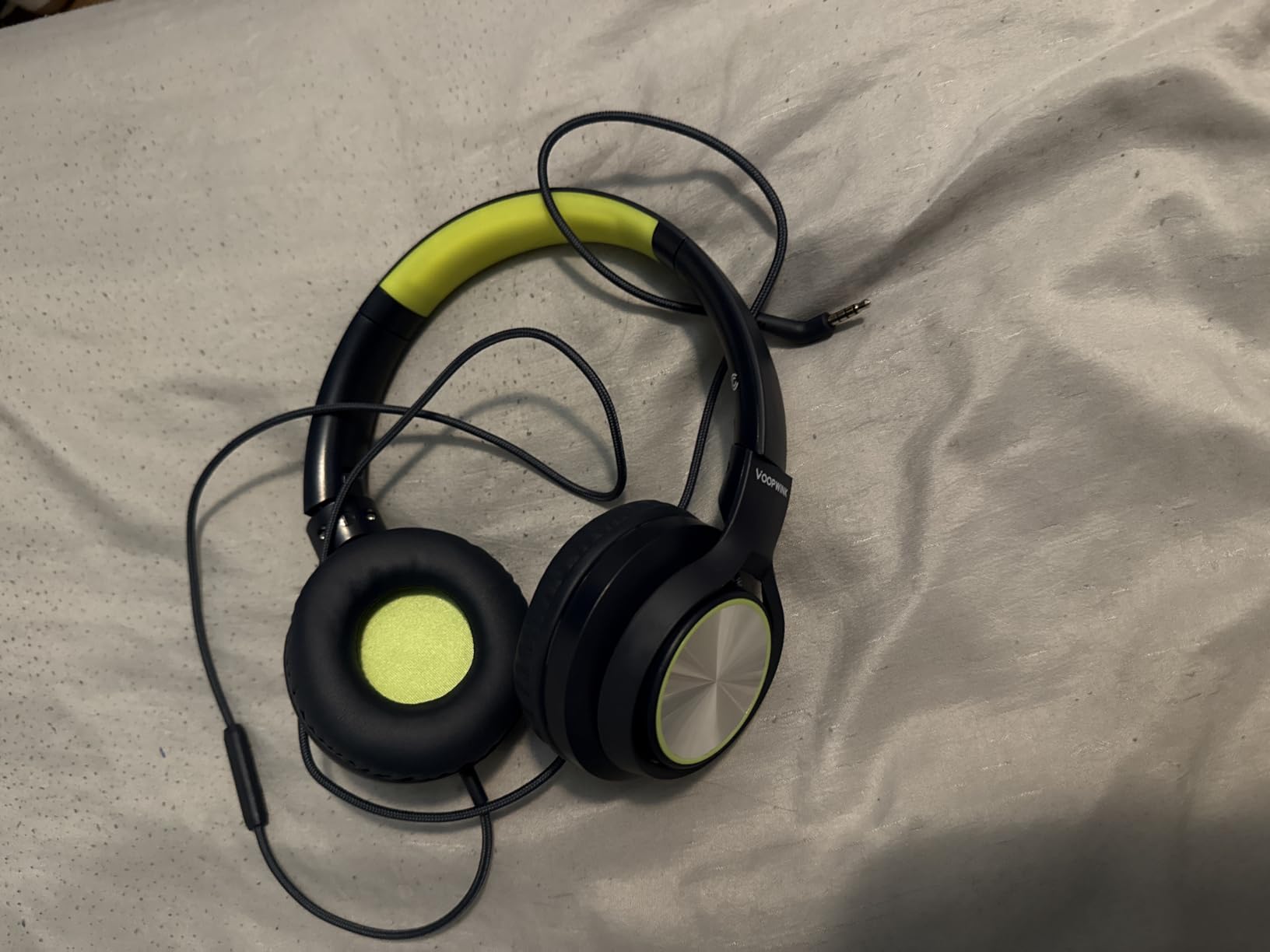 Voopwink Kids Headphones with Microphone, Wired Over Ear Headsets with Limited Volume 85dB/ 94dB for Boys Girls Teens Children Online School/Travel/iPad/Tablet/Cellphone customer photo 2