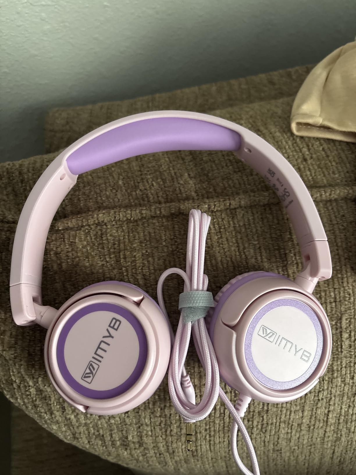 IMYB V1 Kids Headphones, 85dB Wired for School, Toddler 2-12 Boys Girls customer photo 1