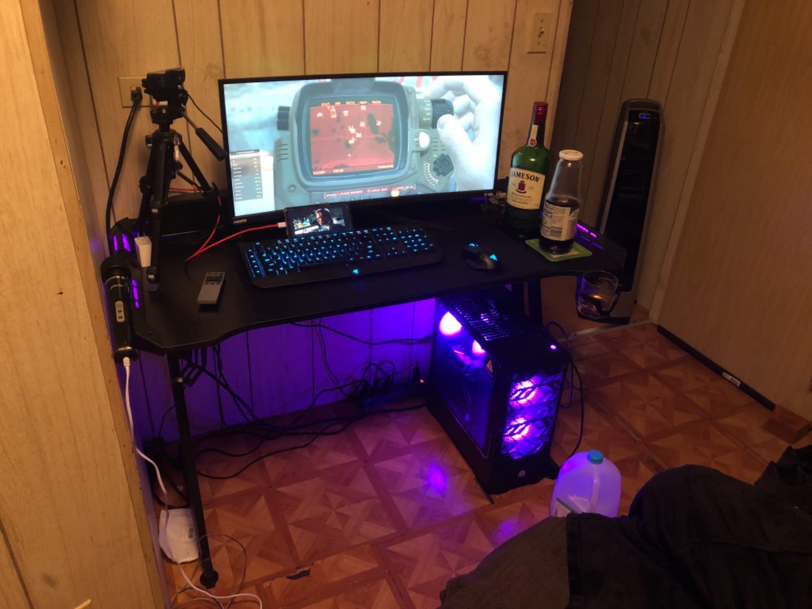 HLDIRECT 55 Inch Gaming Desk Z Shaped Carbon Fiber Computer Desk with LED customer photo 1