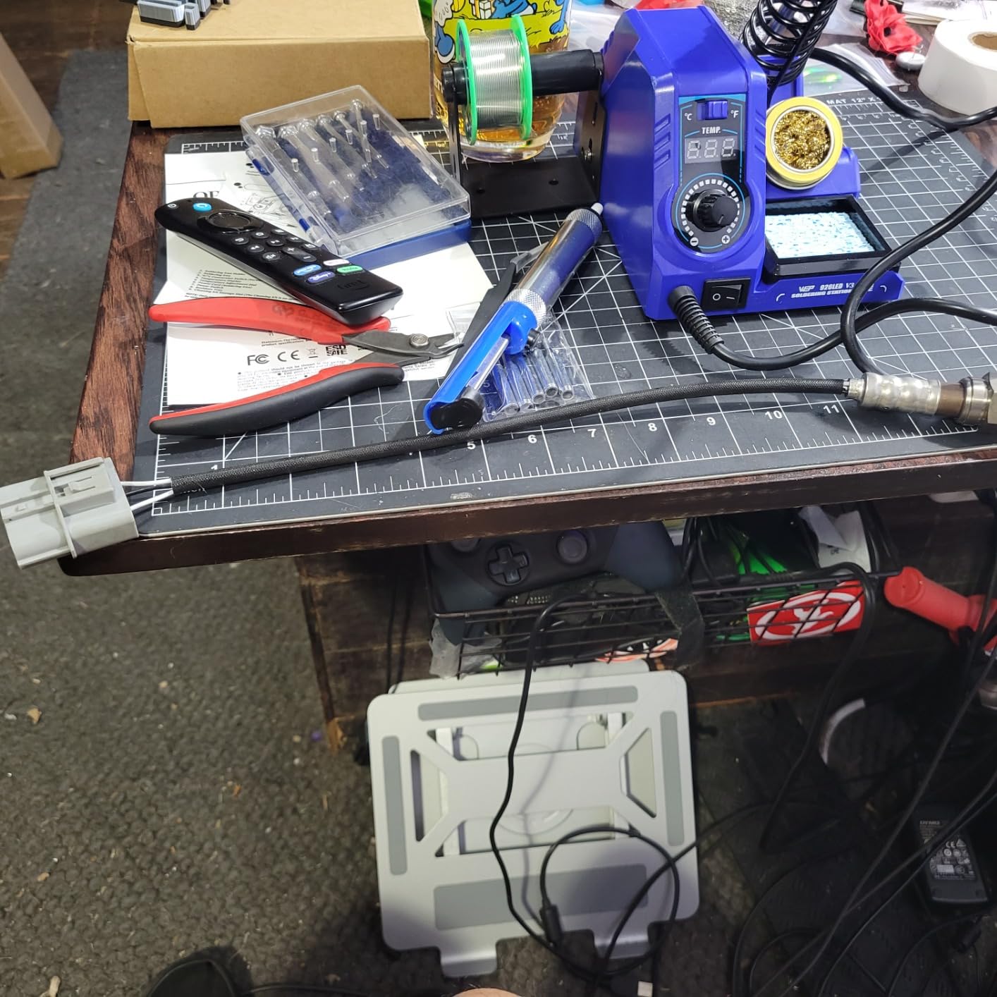 WEP 926LED V3 Soldering Station 130W MAX Soldering Iron Kit with Solder Wire, 5 Soldering Tips, Tweezers, Solder Sucker, Tip Cleaner, Temperature Control, Sleep Mode, C-F Conversion customer photo 2