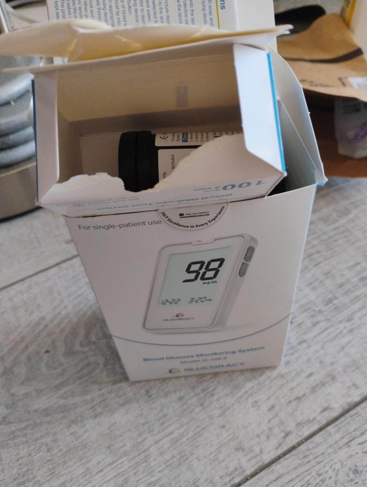 Glucoracy Blood Glucose Monitor Kit, 100 Blood Sugar Test Strips, No Coding customer photo 1