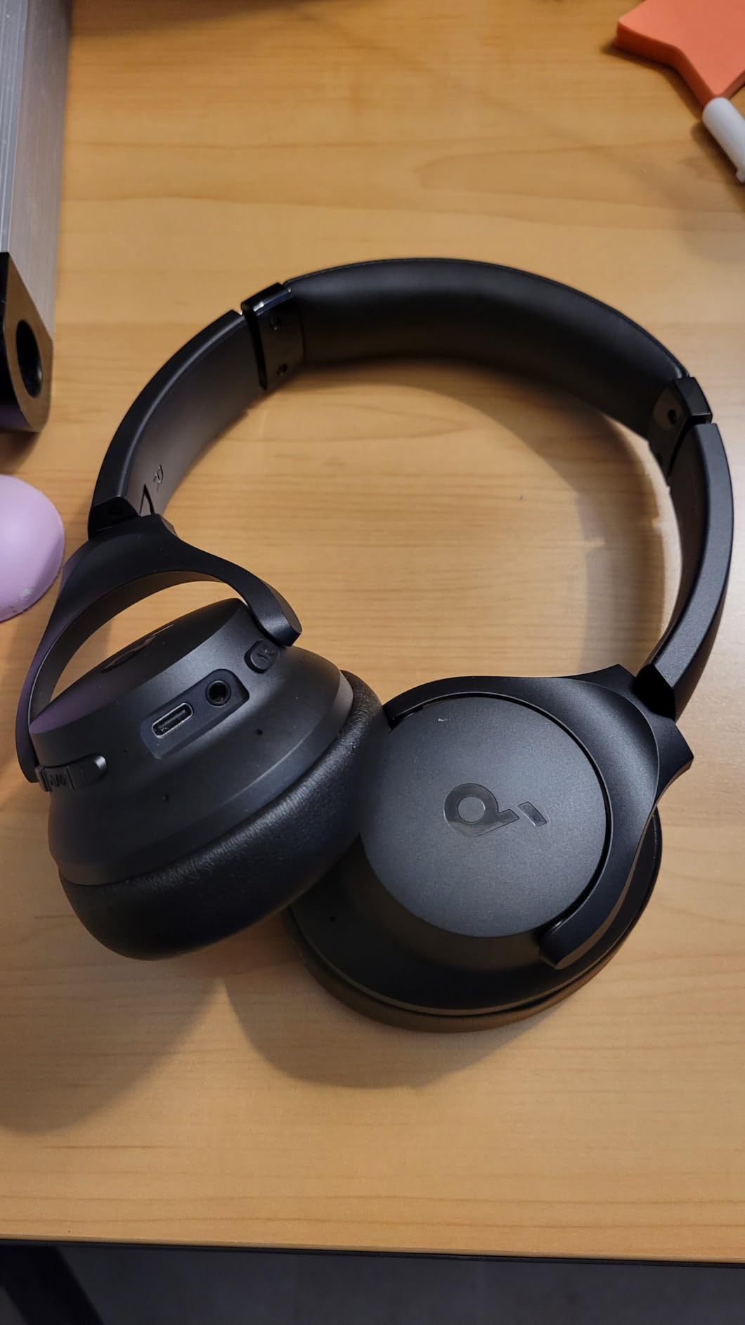 Soundcore by Anker Q20i Hybrid Active Noise Cancelling Headphones, Black customer photo 2