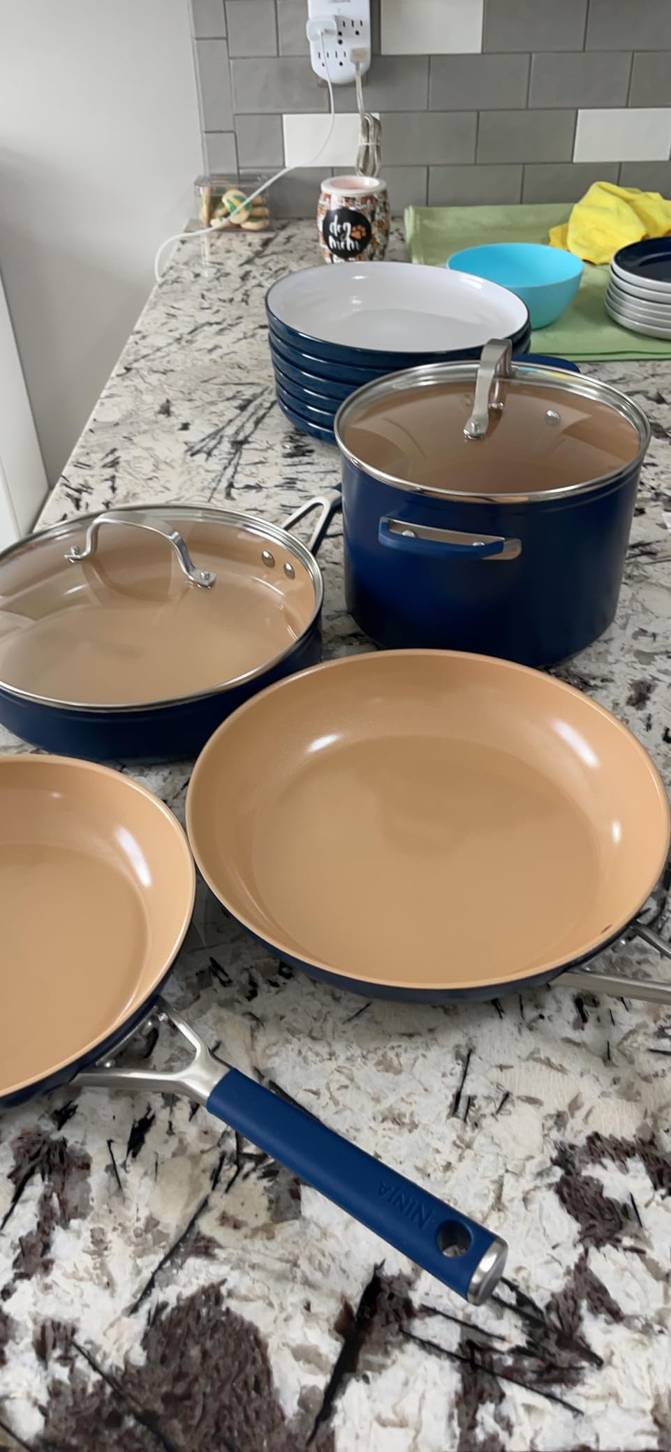 Ninja Ceramic Cookware Set, 11-Piece Kitchen Set, Navy Blue, CW49011 customer photo 1