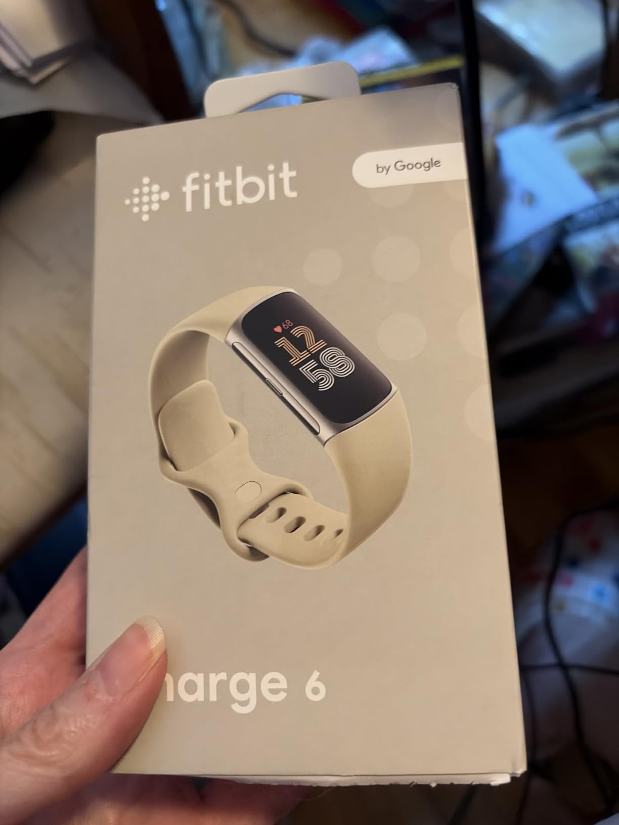 Google Fitbit Charge 6 - Fitness Tracker - Porcelain/Silver customer photo 2