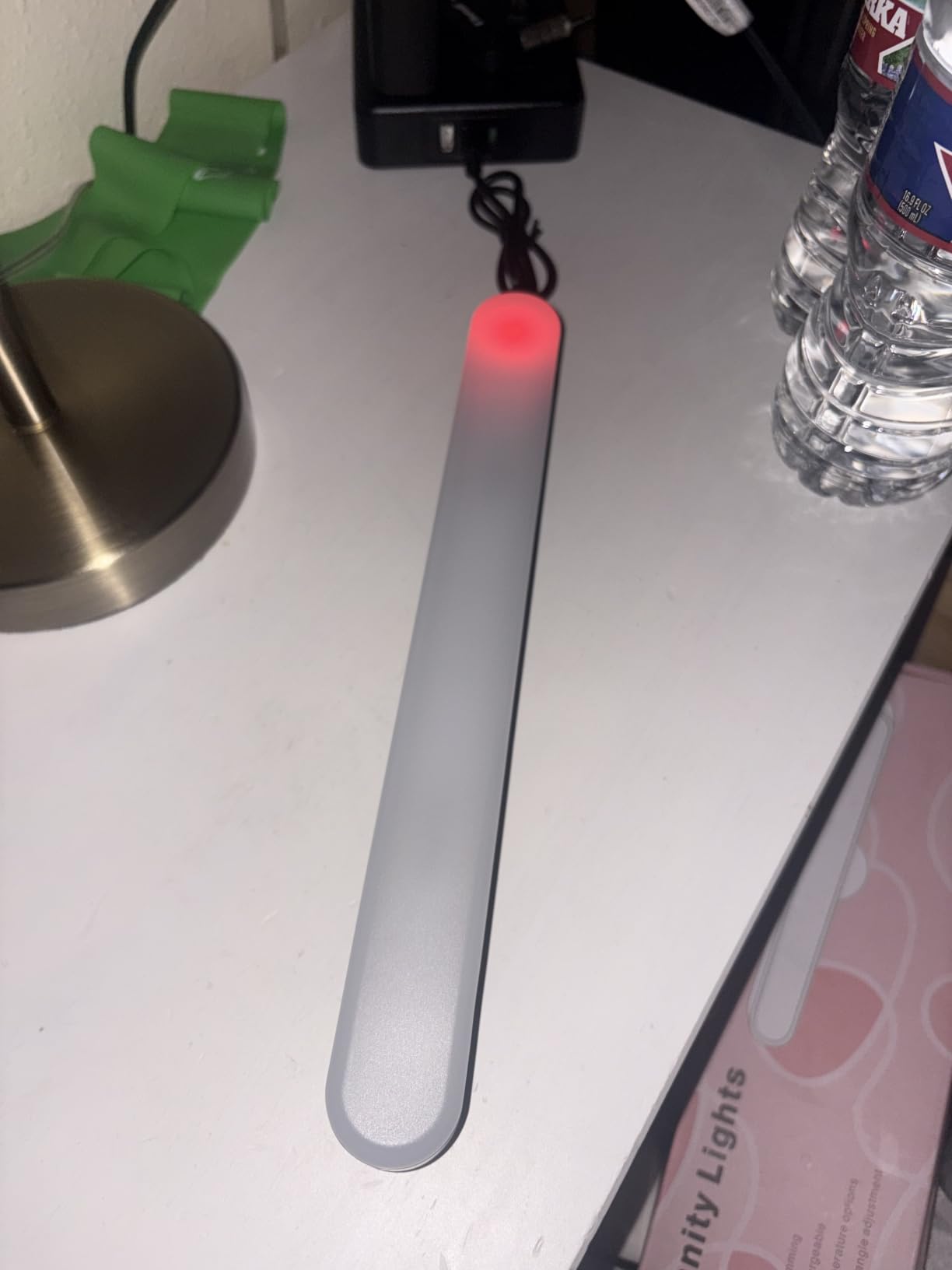 Benreom Rechargeable Vanity Lights for Mirror, Wireless LED Stick On Light customer photo 2