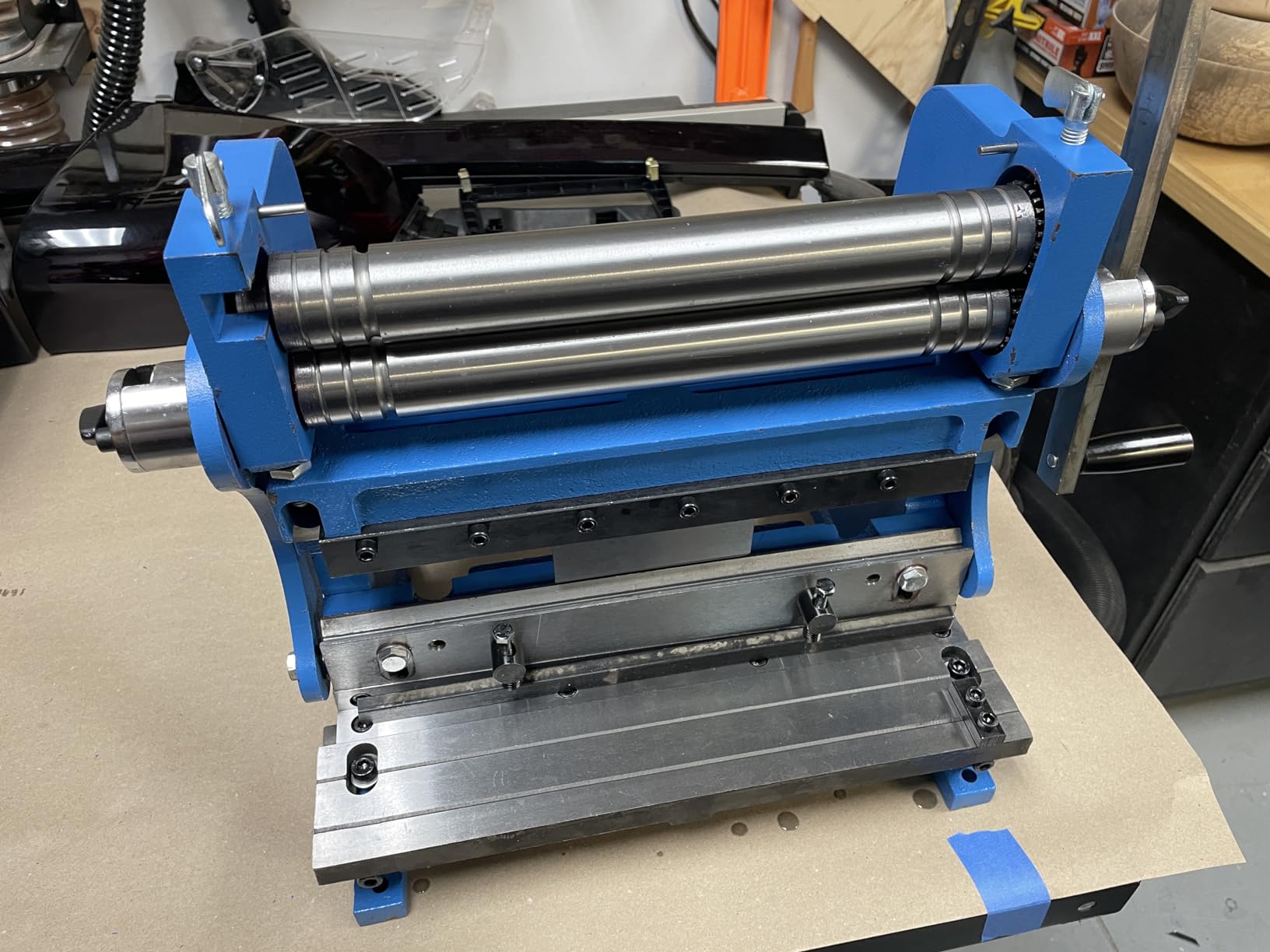 VEVOR Sheet Metal Brake, 12-inch, 3-In-1 Combination Shear Brake Roll Machine, 20-Gauge Capacity Shear Press Brake with 90° Max Bending Angle, Shears and Slip Roll Machine for Shear Bending Rolling customer photo 2