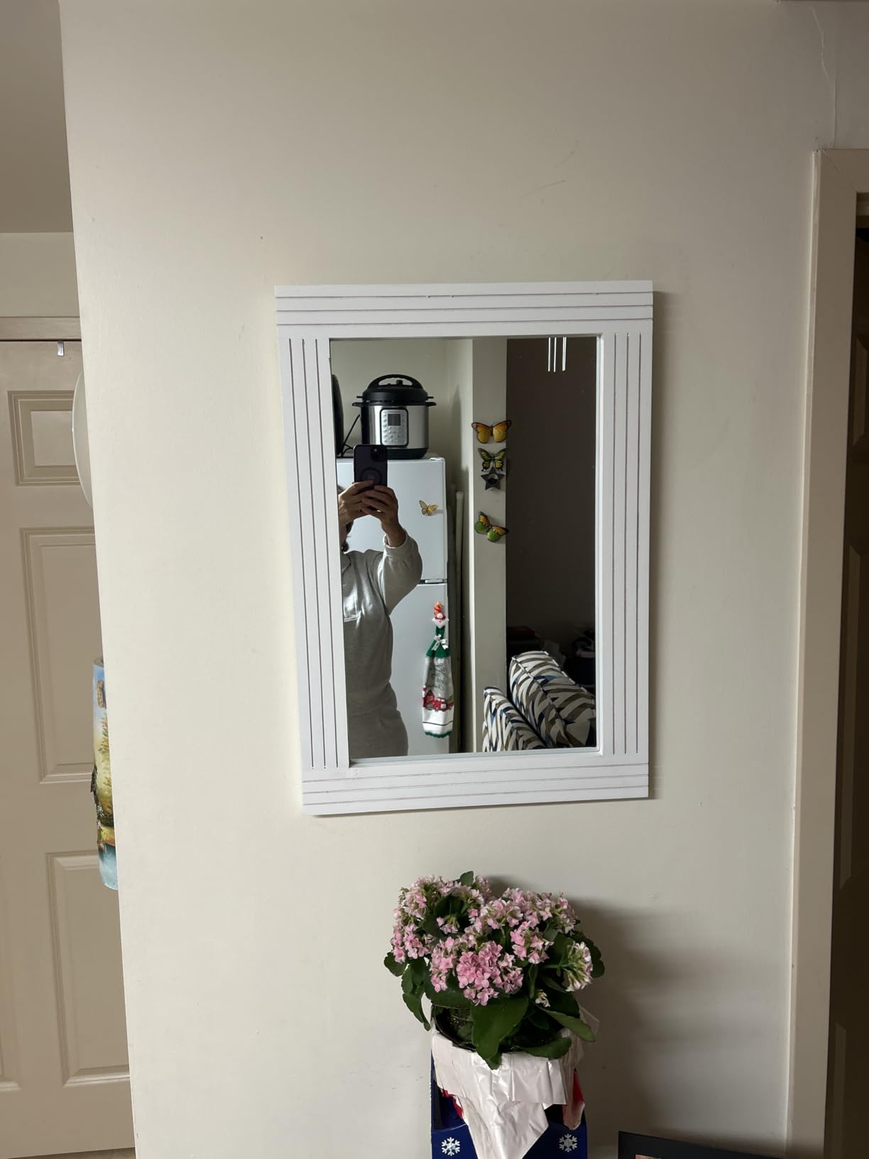 Rustic Wall Mirror Farmhouse, with Frame Wood Wall Mirror Rectangle Antique Decor Hanging Mirror for Bathroom Living Room Bedroom Entryway Small 16