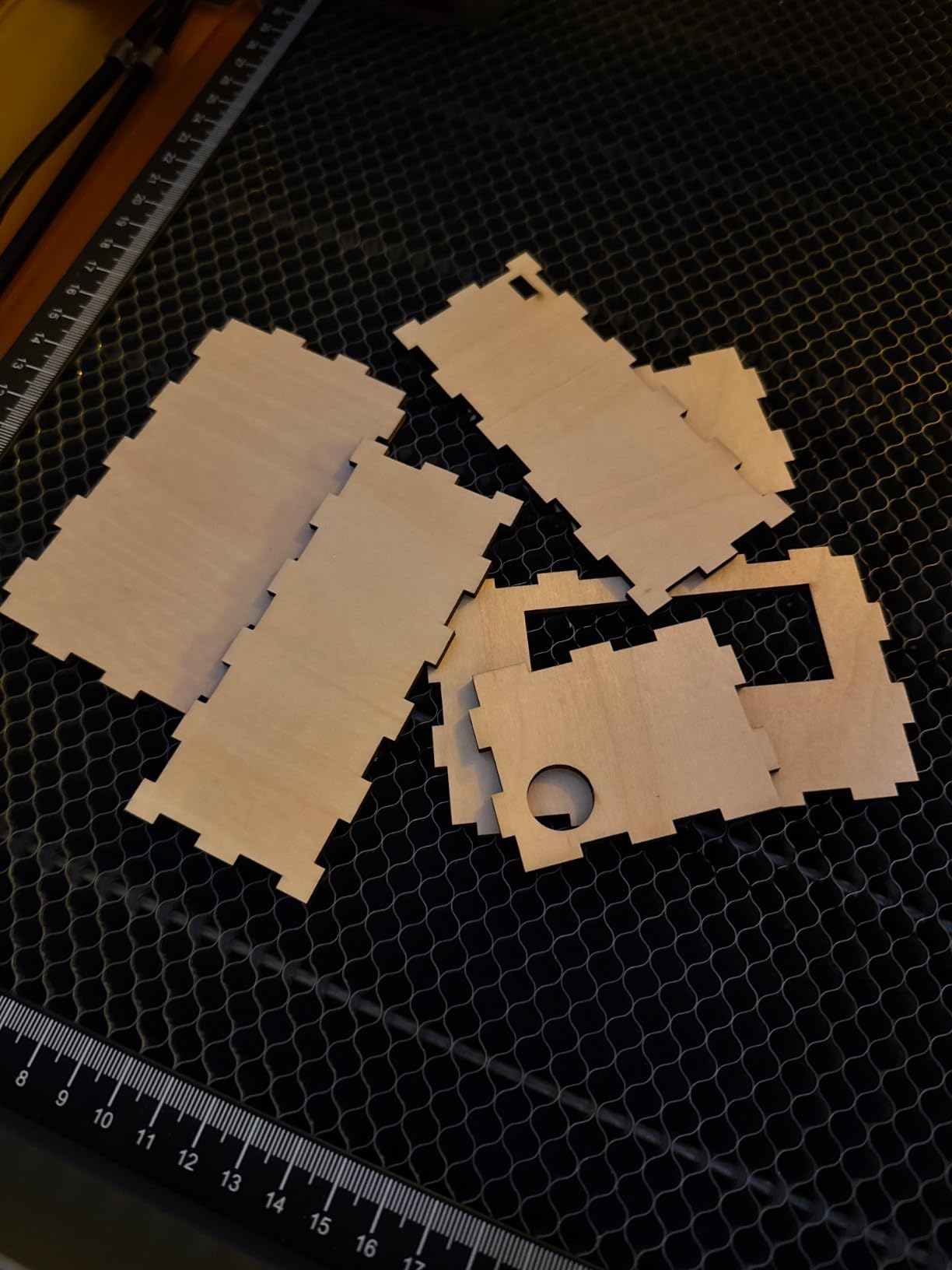 Genmitsu L8 Laser Engraver, 20W 20000mW Laser Cutter with Acrylic Enclosure customer photo 1