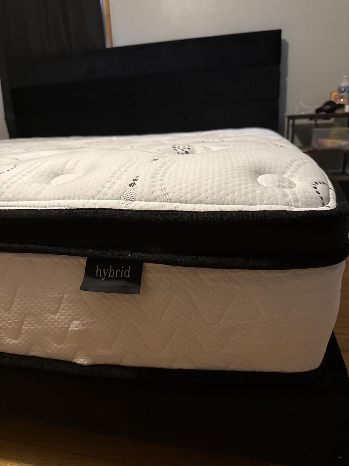 Signature Design by Ashley Queen Pillow Top 13 ' Pillow Top Hybrid Mattress with Gel Memory Foam, Edge Support for Cool Sleep and Pressure Relief, Fiberglass-Free, Bed In A Box customer photo 1