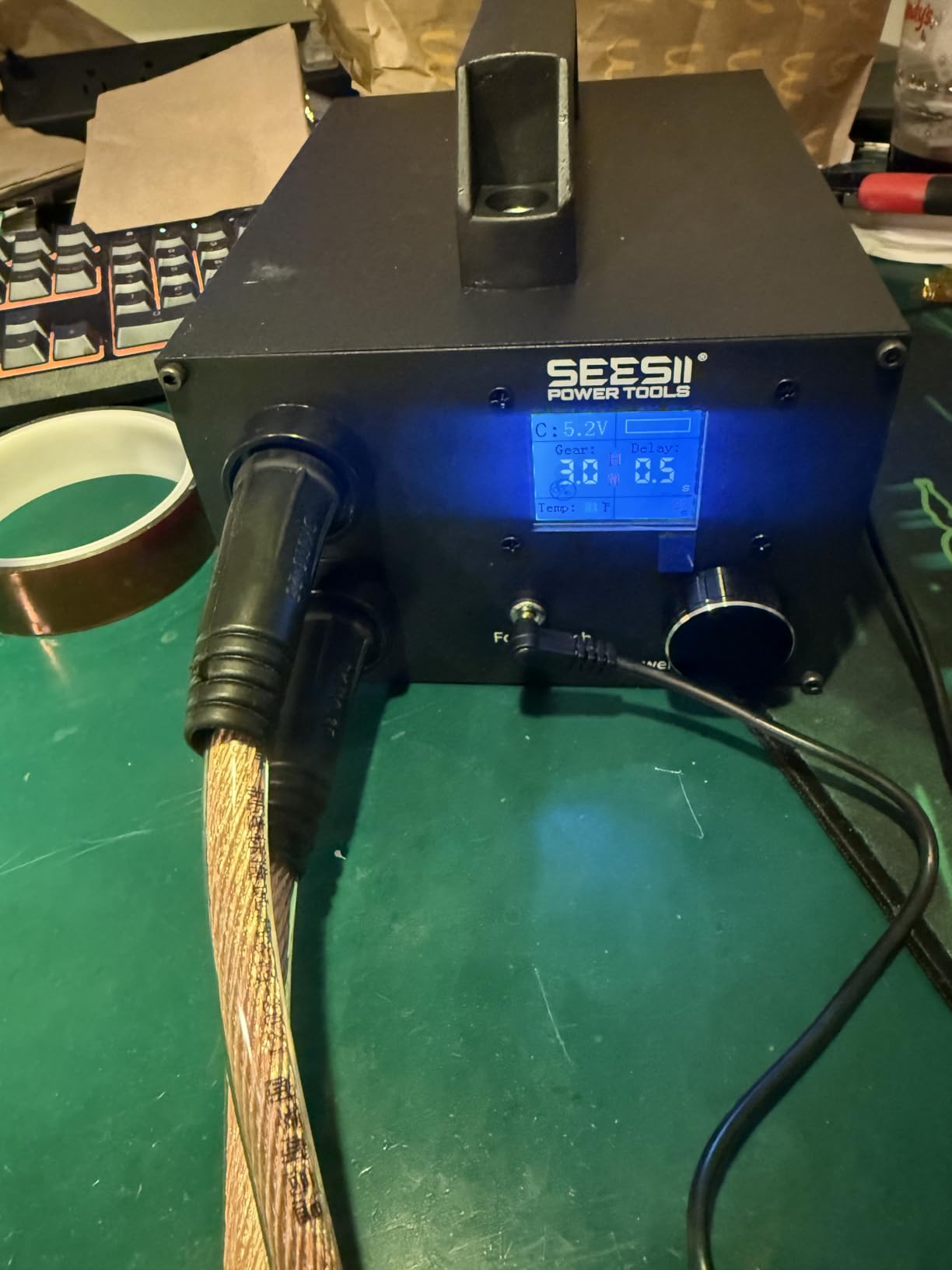 SEESII 10KW Capacitive Battery Spot Welder: 12V Power Supply Available, Spot Welding Machine with Low Internal Resistance, Overvoltage Protection, for Battery Packs DIY & Repair customer photo 1