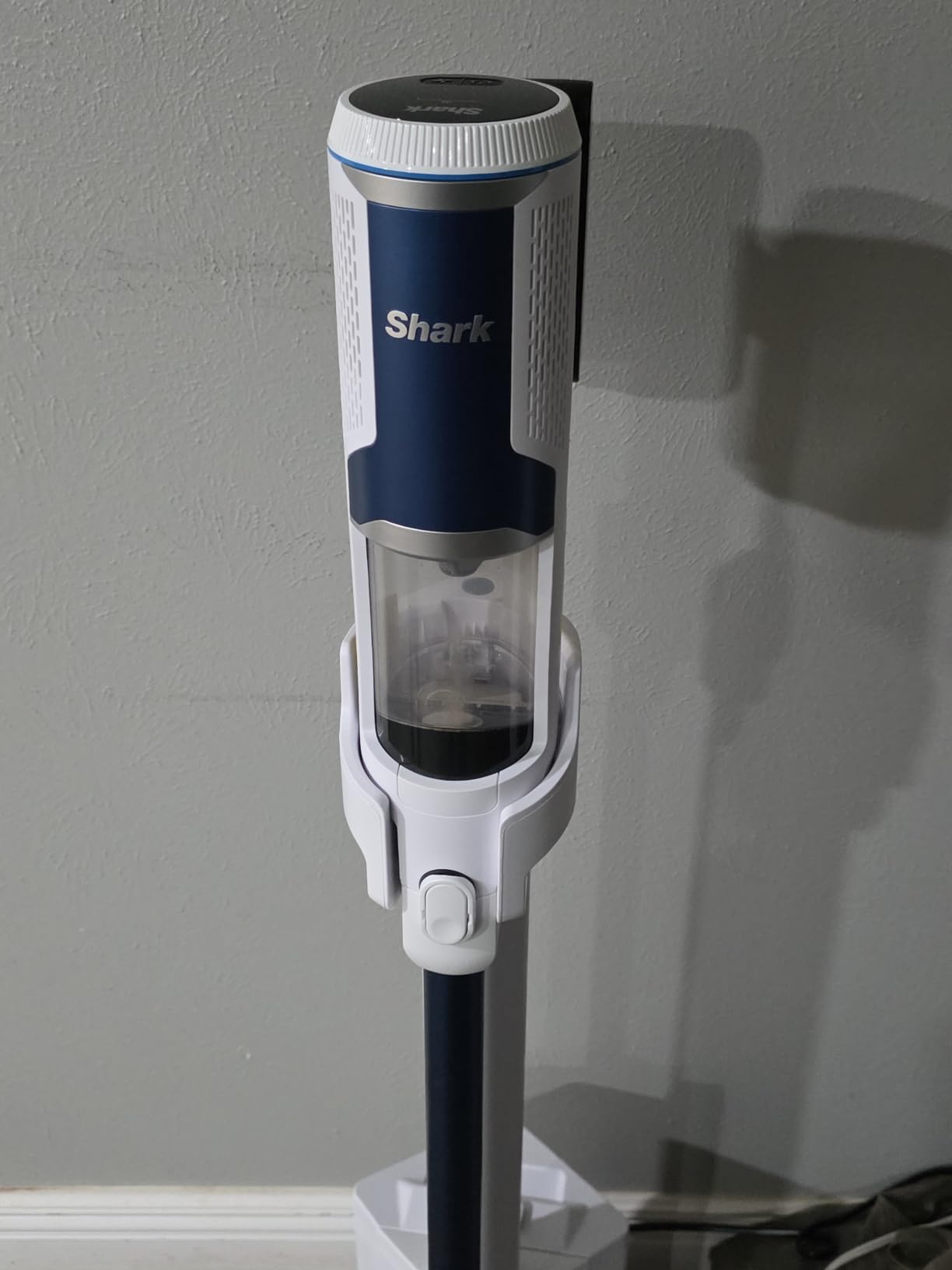 Shark Clean & Empty Cordless Stick Vacuum & Auto-Empty System, BU3521 customer photo 1