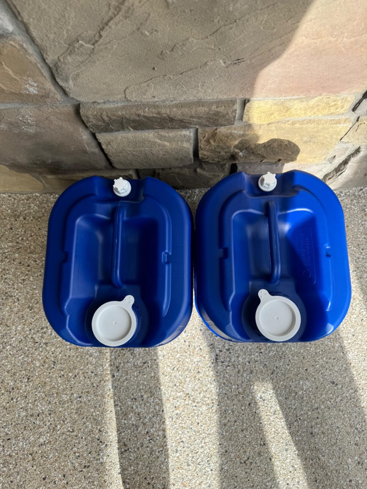 5-Gallon Stackable Water Storage Containers, 5 Lids + 1 Spigot, Easy Fill, Survial Supply Emergency Water Storage for Camping and Disaster Preparedness, RV, 20 Gallon (4 Tanks) customer photo 2