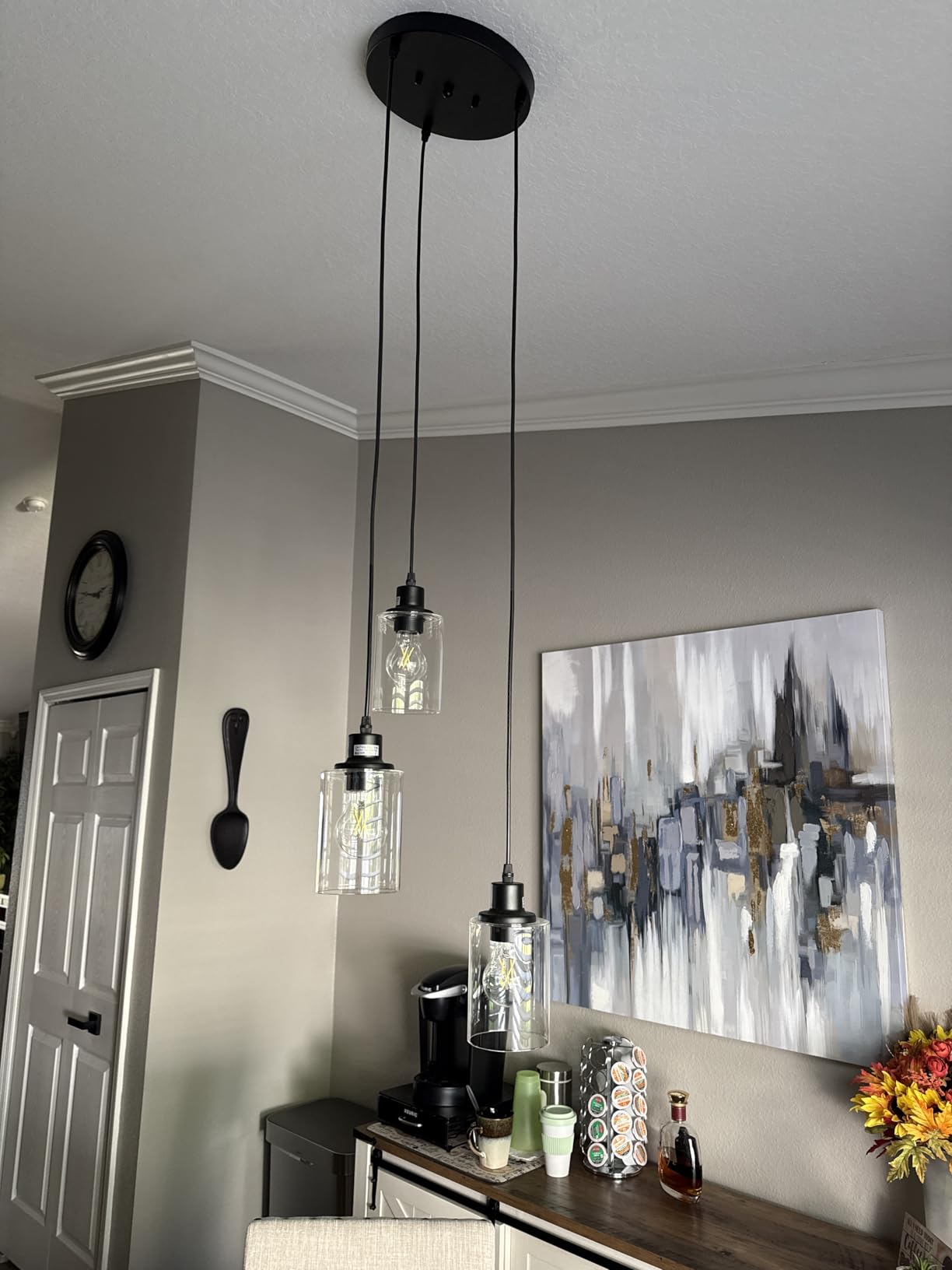 Licperron 2 Pack Modern Black Pendant Lighting, Clear Glass Shade Pendant Lights Kitchen Island, Hanging Ceiling Light Fixture, Farmhouse Pendant Lighting for Dining Room Bedroom Bar Office customer photo 1