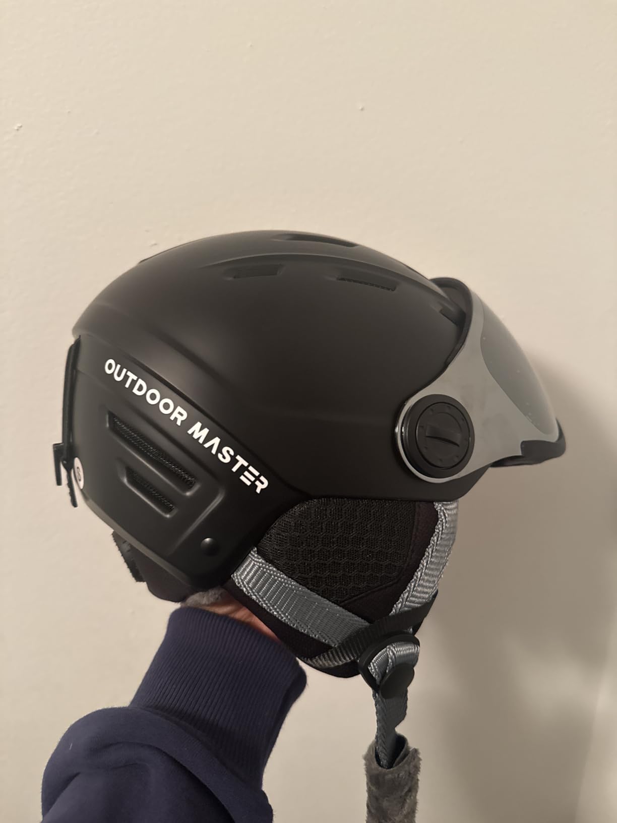 OutdoorMaster Ski Helmet with 2-in-1 Detachable Visor Goggles customer photo 1