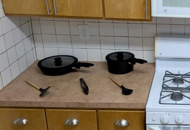 Nonstick Pots and Pans Set - 20 Pack KIKCOIN Stackable Cookware Set with Detachable Handle, RV Kitchen Cooking Set with Removable Handles - Oven Safe, Induction Ready (Black) customer photo 2
