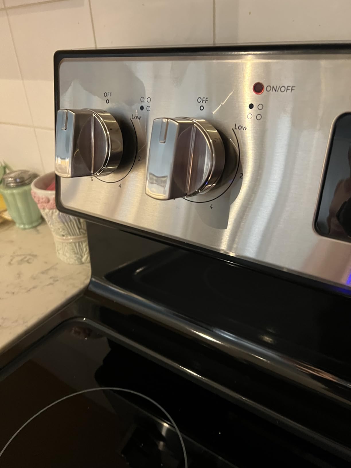 Kenmore 5.2 cu ft. Rear Control Electric Range - White customer photo 2