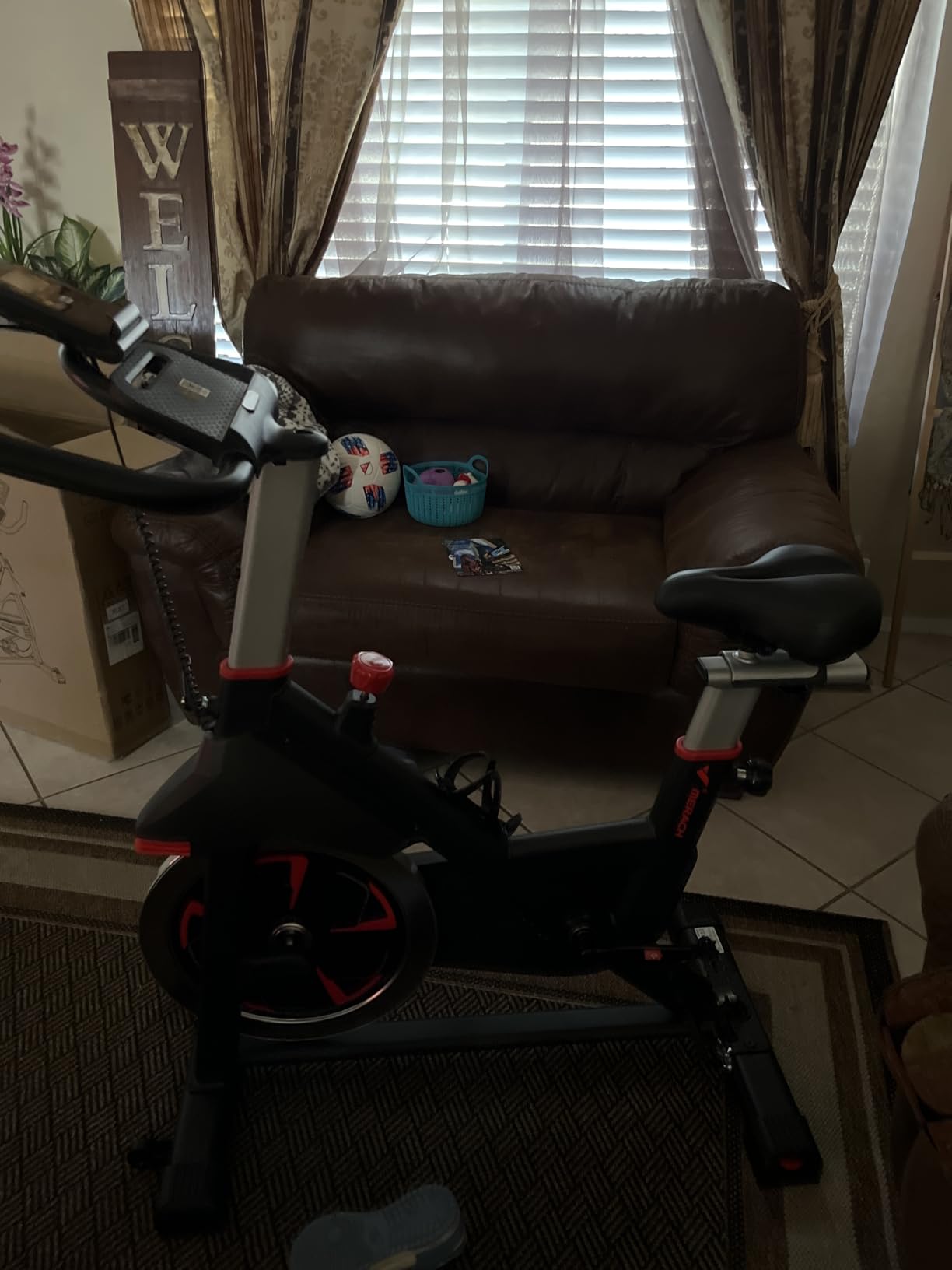 MERACH Magnetic Exercise Bike, Heavy Duty Stationary Bike for Home Gym customer photo 1