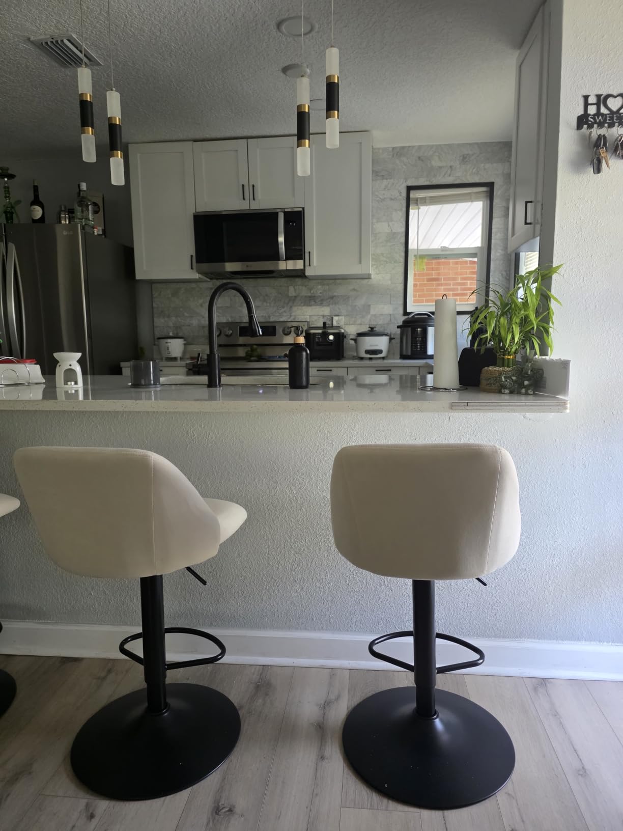 COLAMY Bar Stools Set of 2, Modern Swivel Bar Chairs, Adjustable Upholstered Barstools Counter Height with Full Backrest for Bar, Dining Room, Kitchen Island, Beige customer photo 1