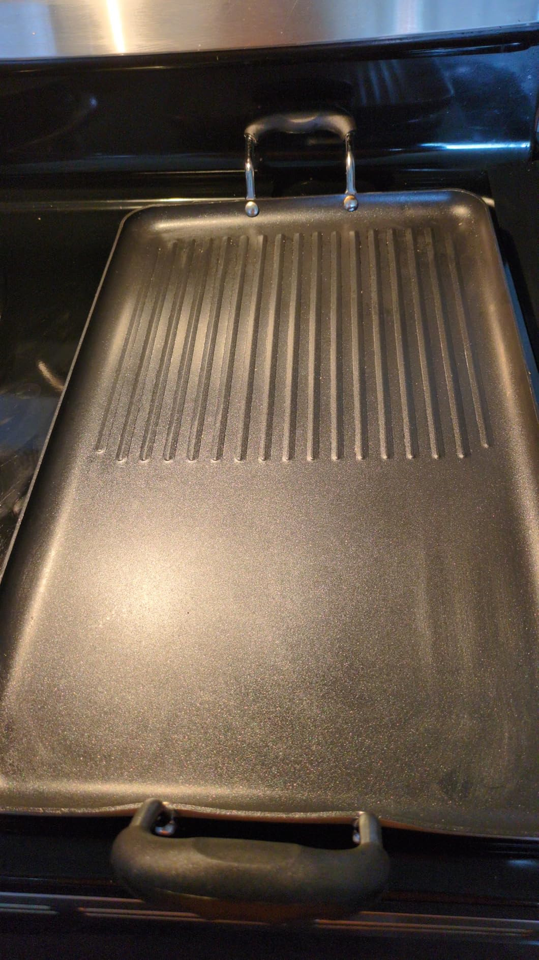 Nutrichef Double Burner Griddle, Non-Stick Stove Top Griddle for Gas Stove, Dishwasher Safe, Heatproof Bakelite Handles, Even Heat Distribution, PFOA & PFOS Free, 20” x 12” x 0.8” Inch (Black) customer photo 1