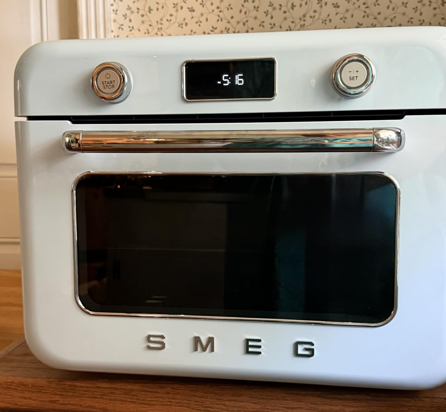 SMEG COF01Countertop Combi Oven - Multi-Function Grill, Air Fry, Steam, Bake, Convection, Defrost, and Warm, 10 Cooking Functions - Made In Italy (Pastel Green) customer photo 1