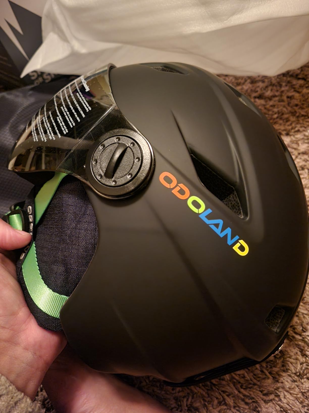 Odoland Kids Ski Helmet with 2-in-1 Visor Goggles for Boys Girls customer photo 2