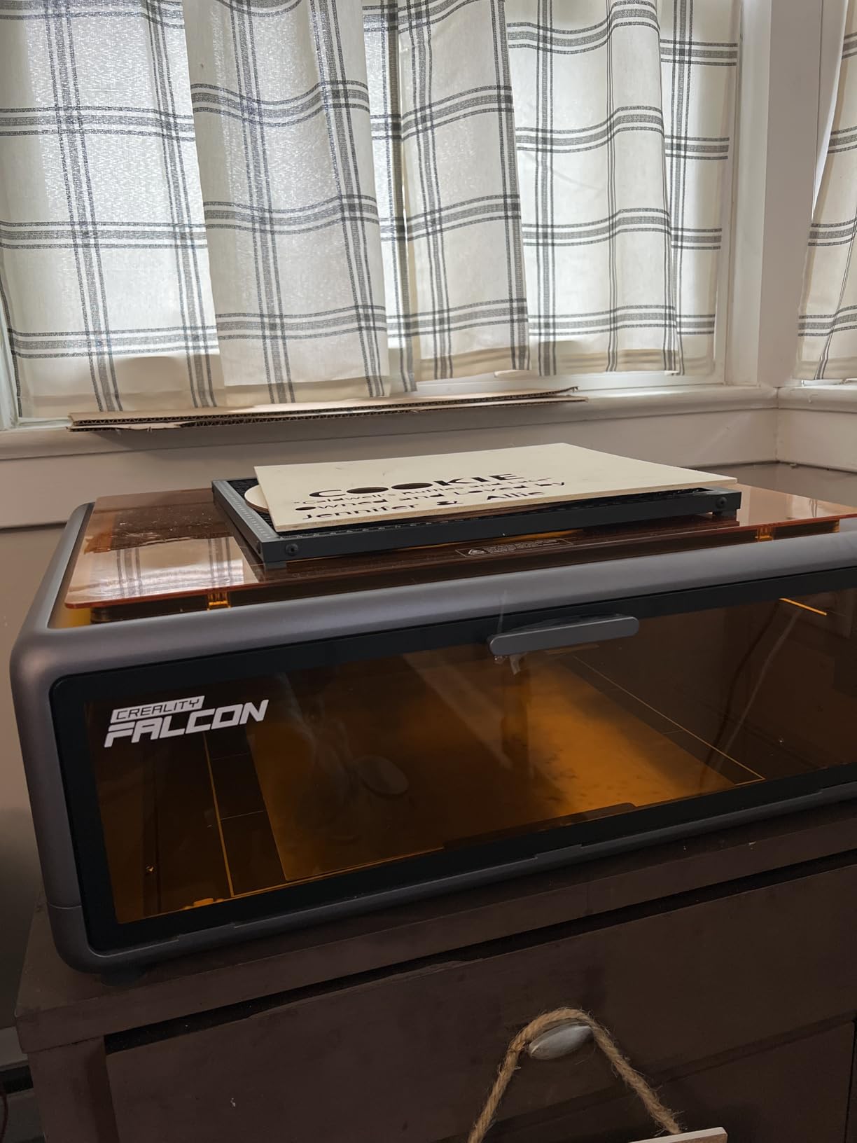 CREALITY FALCON A1 White 10W Laser Engraver, 80W Enclosed Laser Cutter and Engraver Machine with Air Assist, Smart Camera Positioning, 600mm/s Speed, Smart Material Recognition, for Wood & Metal customer photo 1