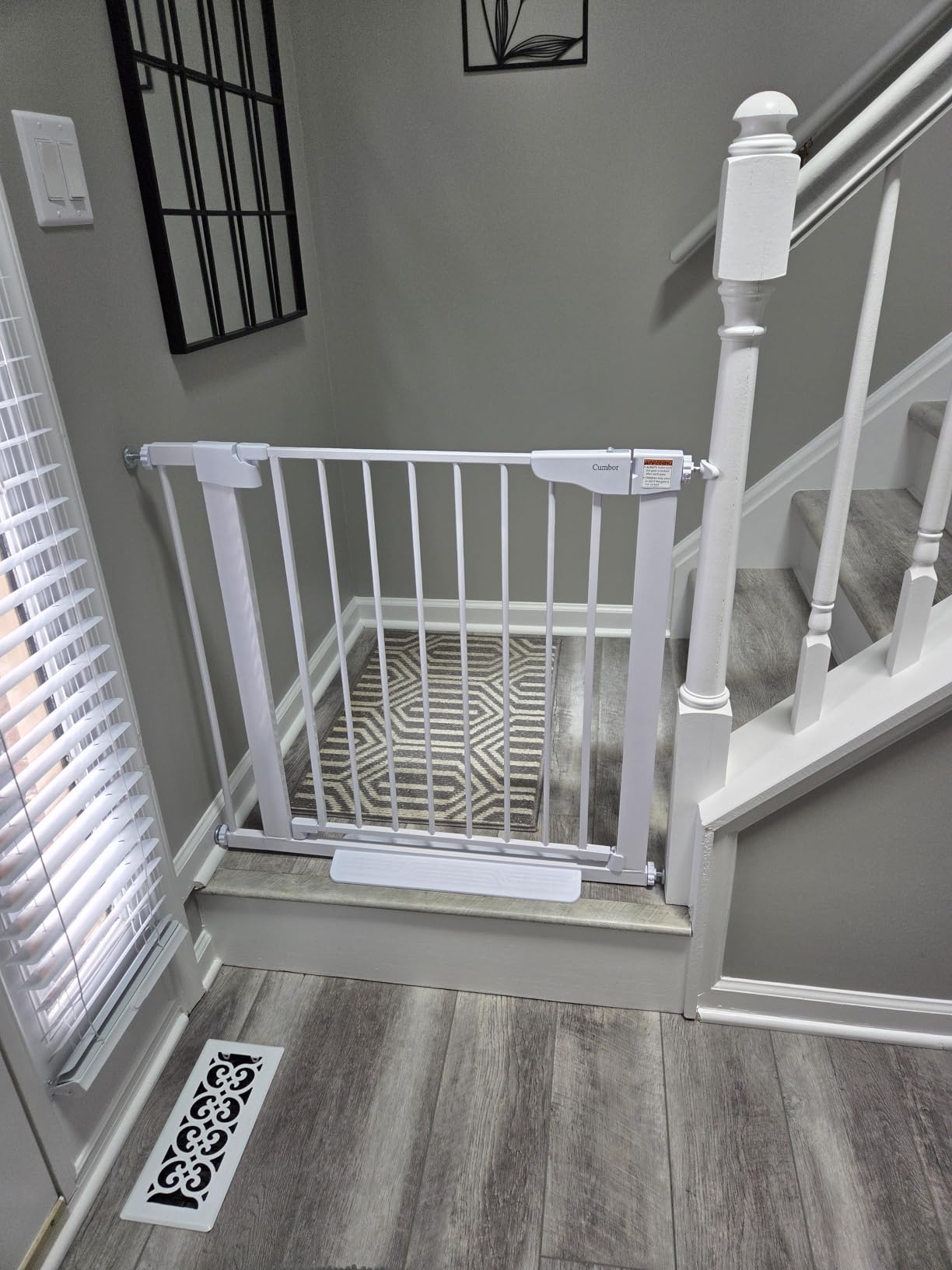 Cumbor 36 in Extra Tall Baby Gate for Stairs, 29.7-51.5 in Dog Gate Black customer photo 2