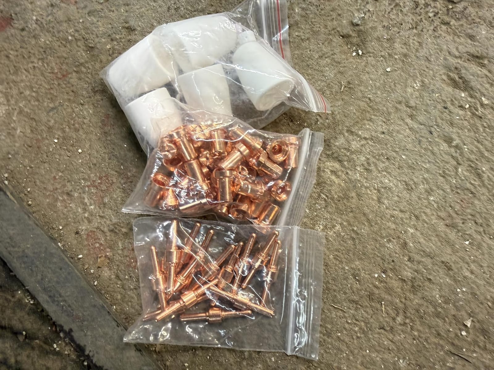 60PCS PT31 Plasma Cutter Consumables for CUT-40 CUT-50 PT-31 Torch Tips customer photo 2