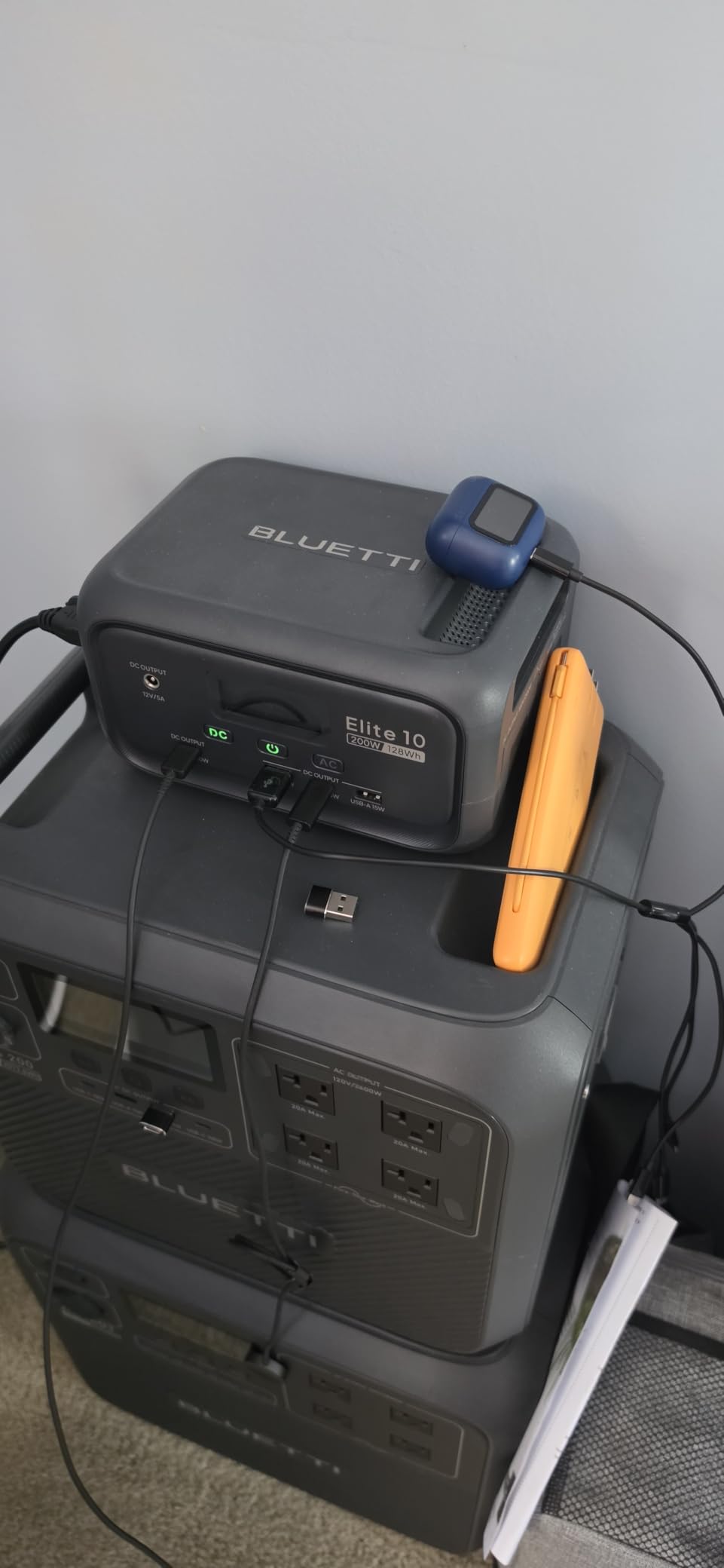 BLUETTI Elite 10 Mini Portable Power Station, 128Wh 200W Solar Generator customer photo 1