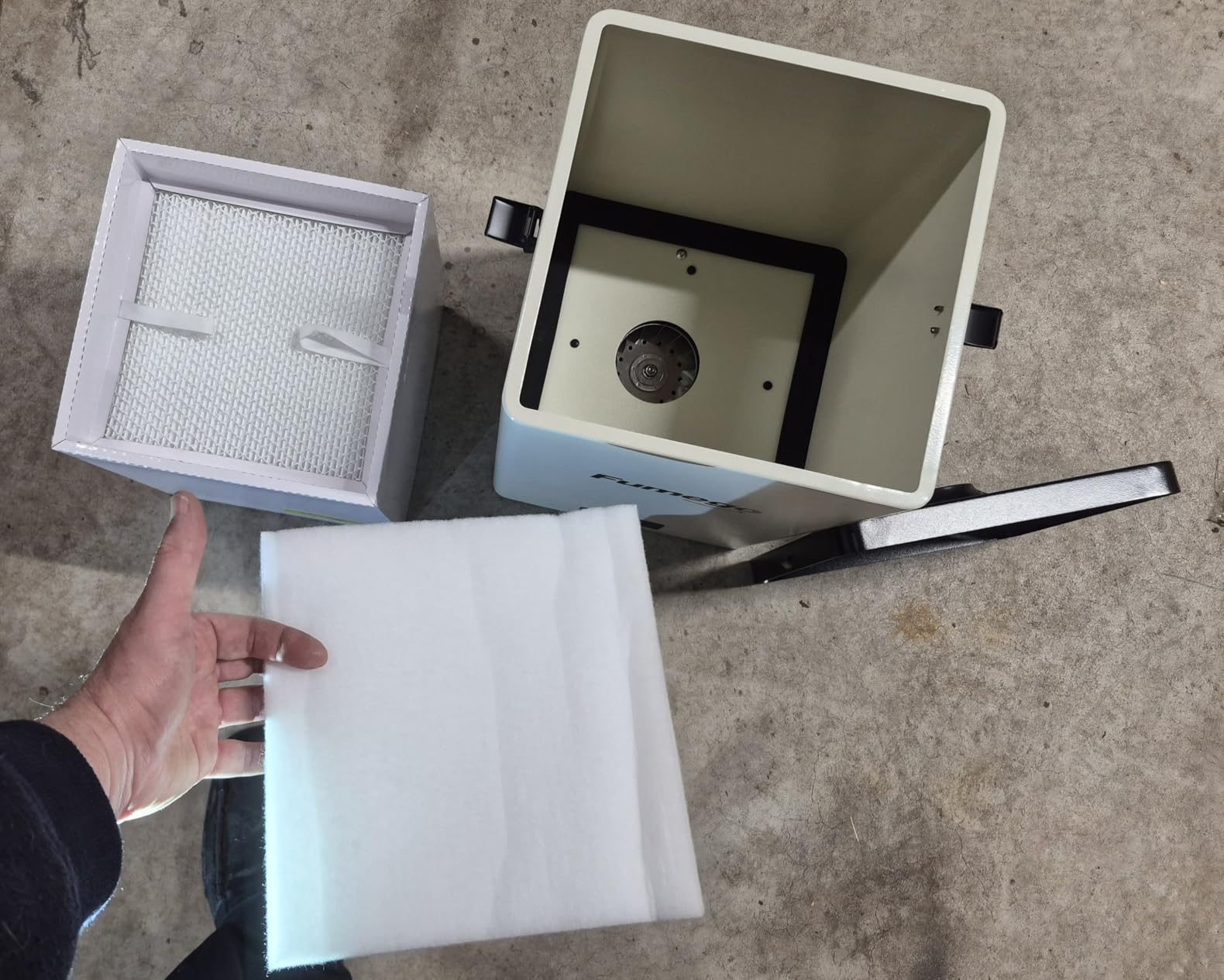 Laser Fume Extractor Compatible with 10 to 40W Laser Engravers S1/M1/Vista, 150W Power & 280 m³/h Low-Noise Smoke Extractor, Laser Air Purifier with HEPA+Carbon 4-stage Filtration System-XF250 customer photo 2