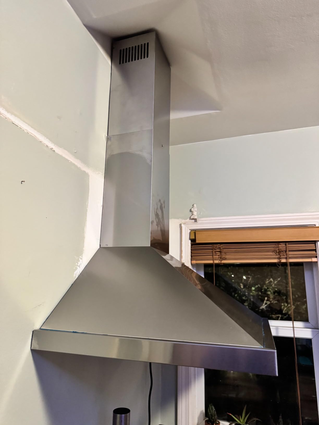 Wall Mount Range Hood 30 inch, 800 CFM Kitchen Hood Stainless Steel Stove Vent Hood with Gesture Sensing & Touch Control, Ducted/Ductless Convertible Duct, 3-Speed Fan, LED Lights, Baffle Filters customer photo 1