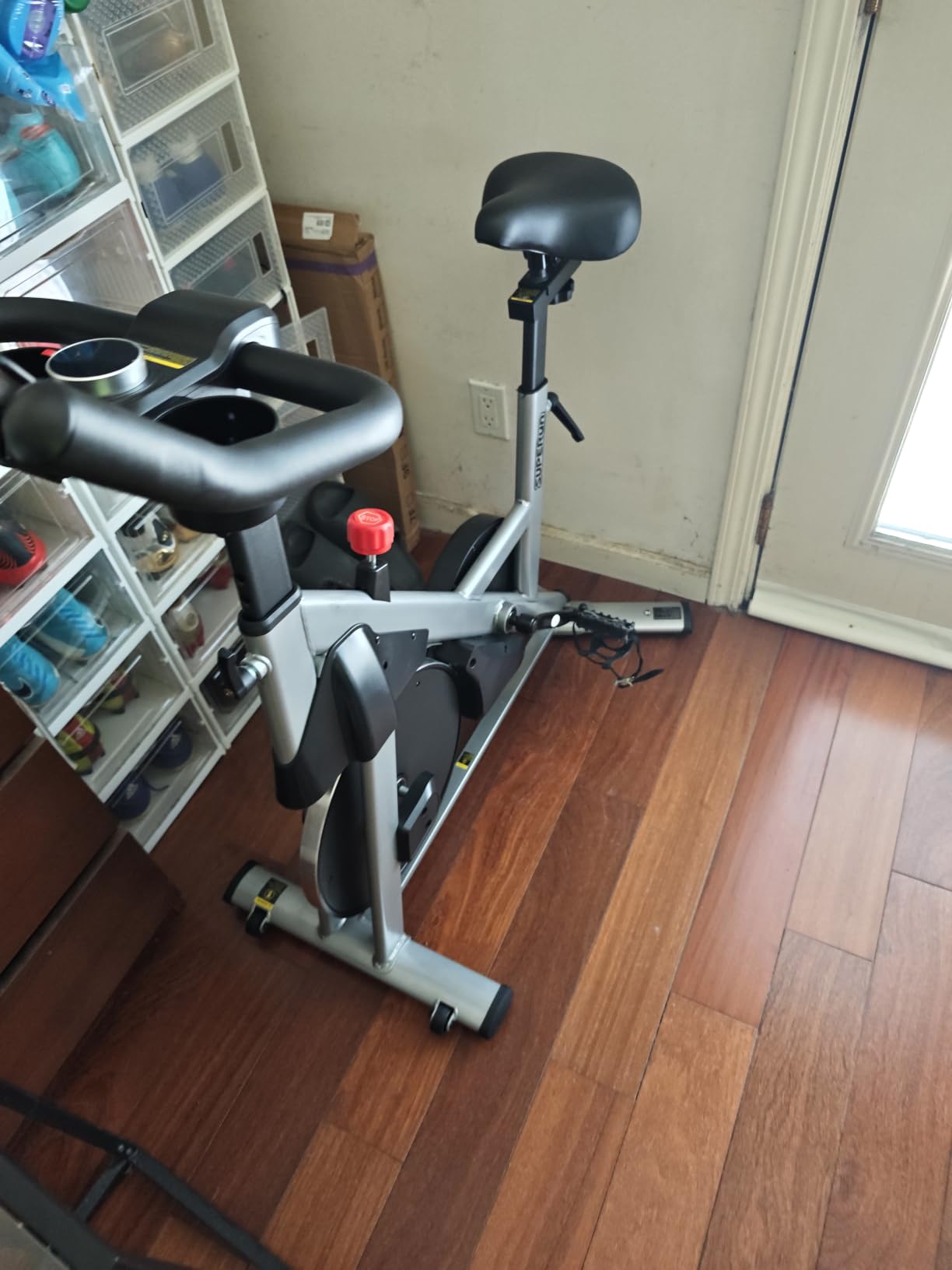 MJWW Magnetic Exercise Bike with Smart App, Stationary Indoor Cycling Bike for Home Workout, 32-Level Quiet Belt Drive, 300 lbs Heavy Duty Capacity Cycle with Comfortable Fully Adjustable Seat customer photo 2